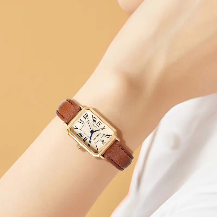 Vivelle Crest Watch | Gold